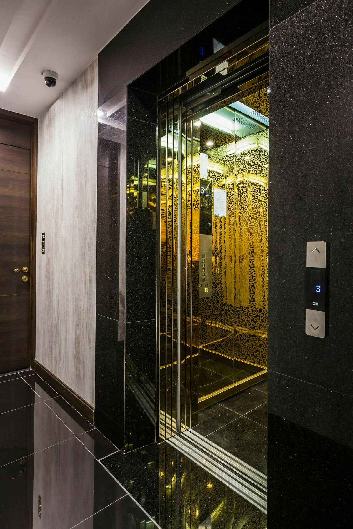 The Fah Silom Hotel Bangkok Exterior photo